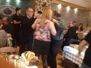 12713962_1068932536500763_291363518_n